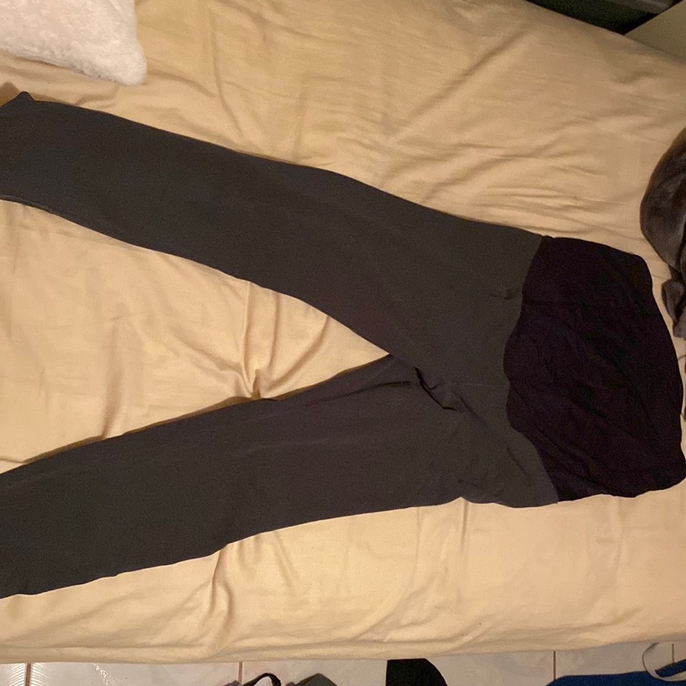 Leggings for pregnant women